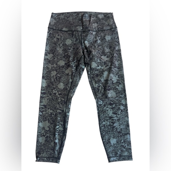 Lululemon Wunder Under High-Rise Tight 25" *Shine
Logo Flourish Iridescent Foil - Picture 8 of 11